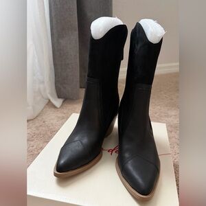 Wonderly Black Heeled Boots